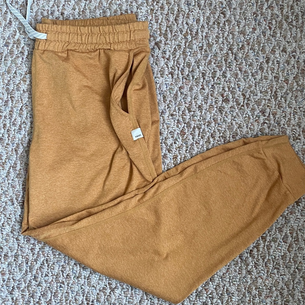 EUC Vuori Dream Knit Joggers Mustard Yellow Medium